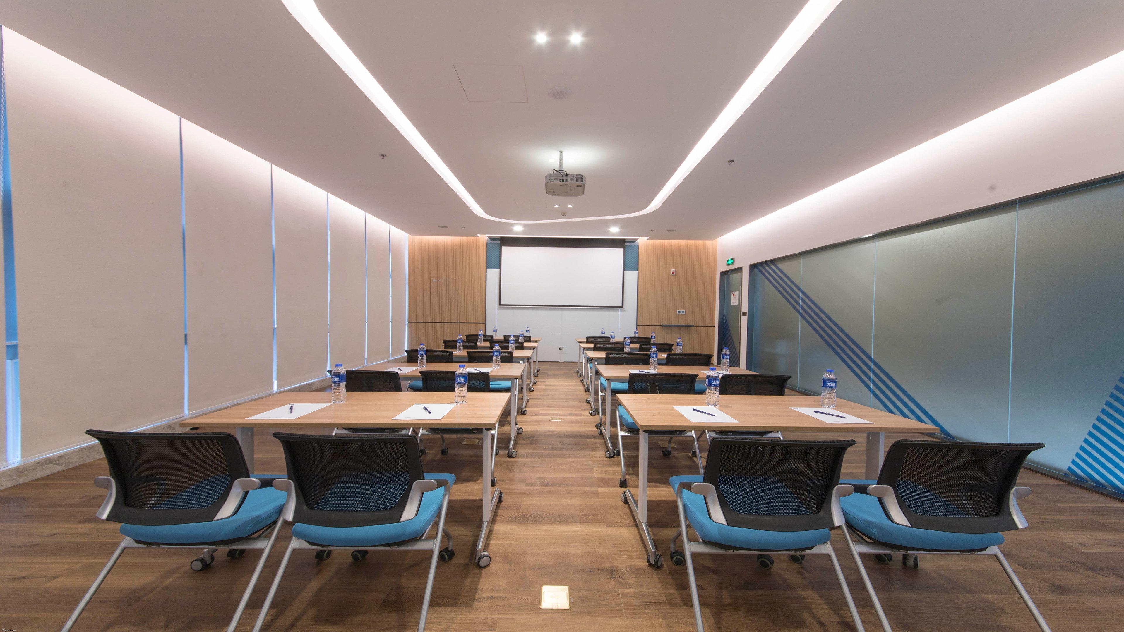 Holiday Inn Express Liyang Huafu By Ihg Exterior photo