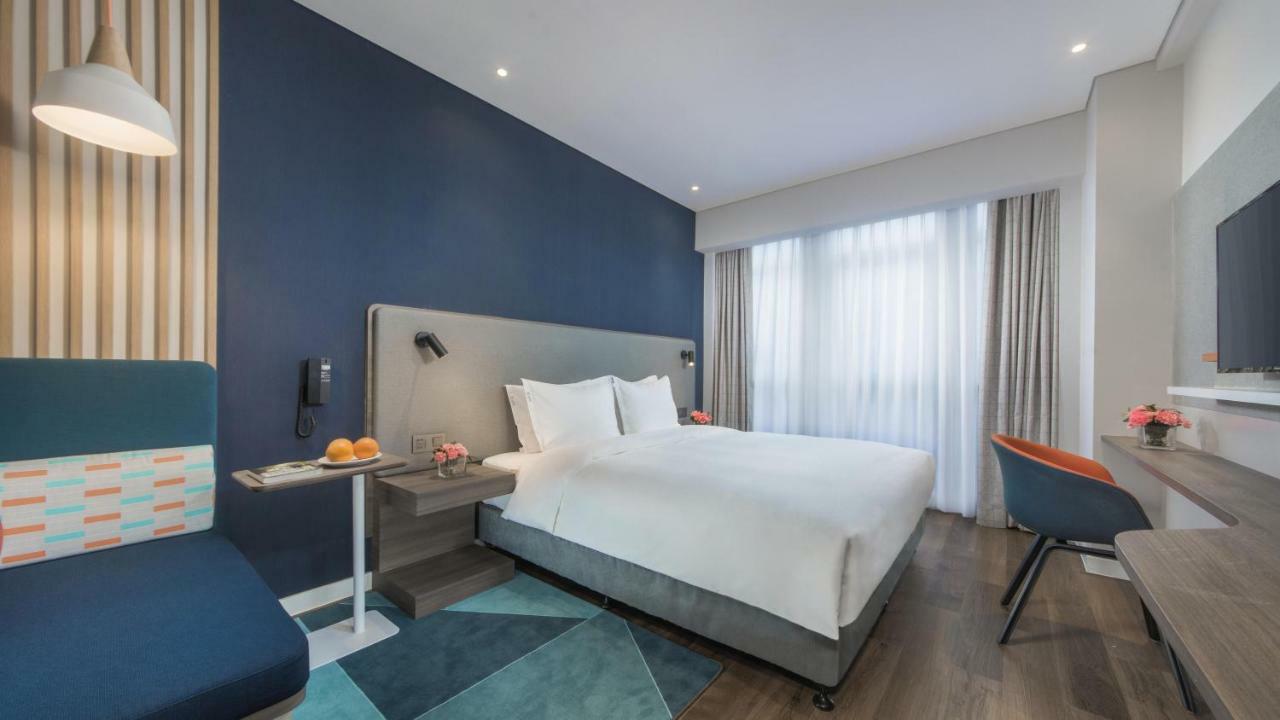 Holiday Inn Express Liyang Huafu By Ihg Exterior photo
